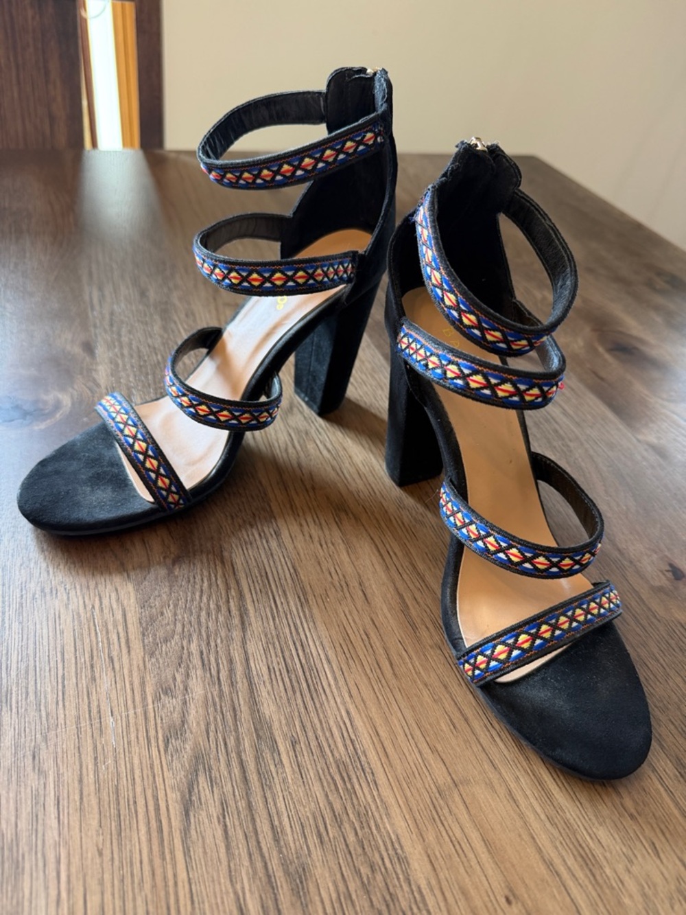Bamboo Women's 8 Chunky Open Toe Heel Black Strappy Shoes
